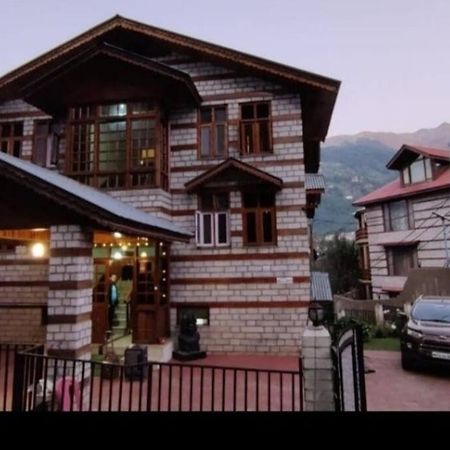 Aroma Taru Villa / Cottage ,Manali エクステリア 写真
