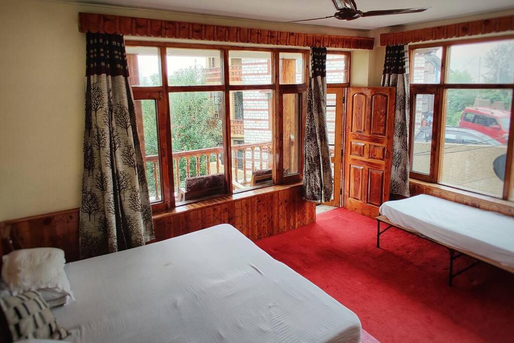 Aroma Taru Villa / Cottage ,Manali エクステリア 写真