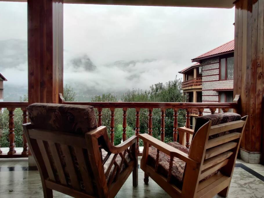 Aroma Taru Villa / Cottage ,Manali エクステリア 写真