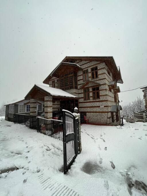 Aroma Taru Villa / Cottage ,Manali エクステリア 写真